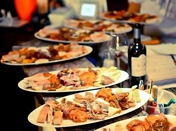 Lägenhet Trattoria & - Casa Da Enzo
