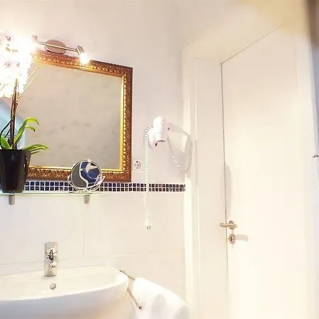 Trattoria & - Casa Da Enzo Apartment *